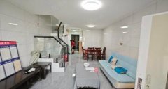 龙景区国滨府旁精装复试三房两厅，客厅房间全部有空调，有车位