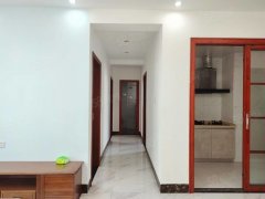 都市桃源三房两厅一卫 电梯中层 目前家电家具基本都有了