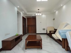 都市桃源三房两厅一卫 电梯中层 目前家电家具基本都有了