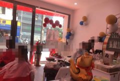 转让广场二路理发店,也可空铺转让,接手即可经营! 转让广场二路理发店,也可空铺转让,接手即可经营!