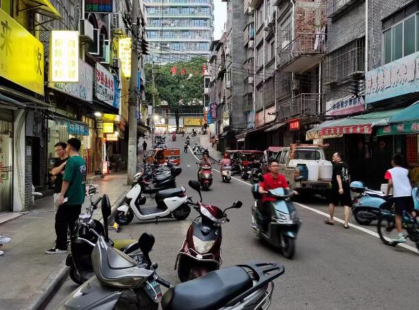 大菜市附近水果一条街门面出租 大菜市附近水果一条街门面出租