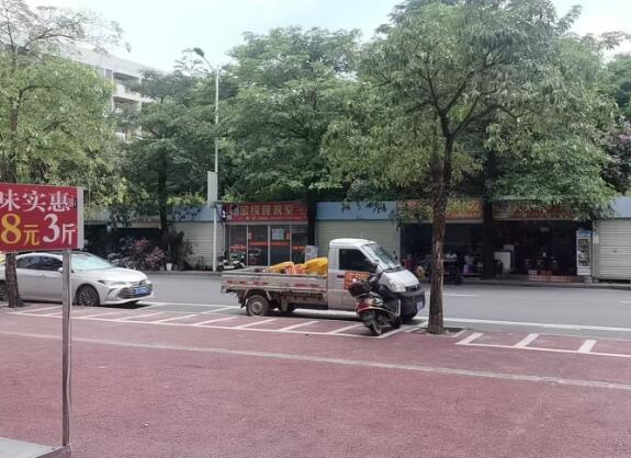 出租天盛商城红棉路一楼门面两间 出租天盛商城红棉路一楼门面两间