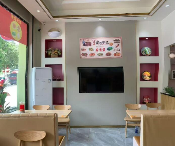 旺铺转让明珠市场(精途酒店旁)餐饮店,面积130平米,接手可营业 旺铺转让明珠市场(精途酒店旁)餐饮店,面积130平米,接手可营业