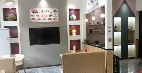 旺铺转让明珠市场(精途酒店旁)餐饮店,面积130平米,接手可营业 旺铺转让明珠市场(精途酒店旁)餐饮店,面积130平米,接手可营业