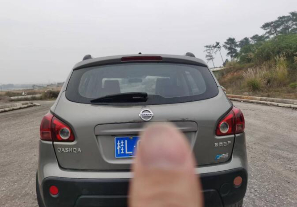 车况好,手续齐全!包过户!购车还有补贴5000元!车在田阳古城,有意者私聊 车况好,手续齐全!包过户!购车还有补贴5000元!车在田阳古城,有意者私聊