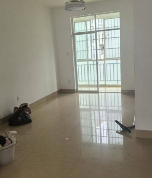 龙旺花园三房两厅二卫出租 龙旺花园三房两厅二卫出租