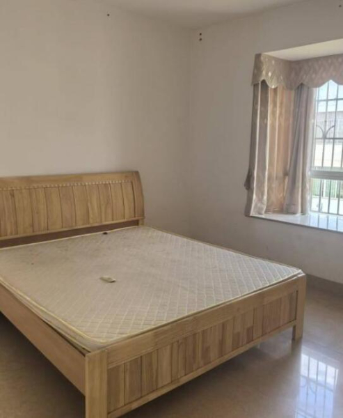 龙旺花园三房两厅二卫出租 龙旺花园三房两厅二卫出租