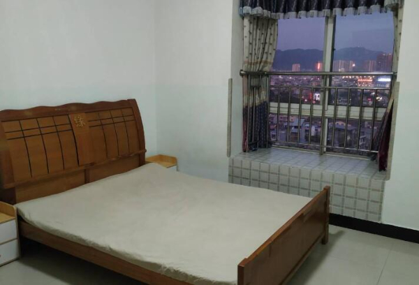 川惠国际广场 商住两用2厅 中等装修 川惠国际广场 商住两用2厅 中等装修