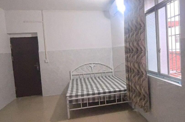 龙景街乾亨屯大单间出租领包入住光线好 龙景街乾亨屯大单间出租领包入住光线好