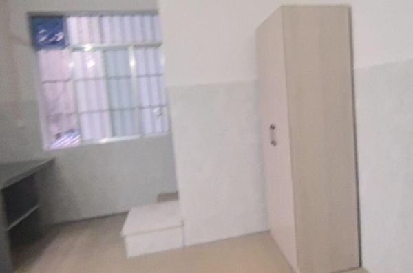 龙景街乾亨屯大单间出租领包入住光线好 龙景街乾亨屯大单间出租领包入住光线好