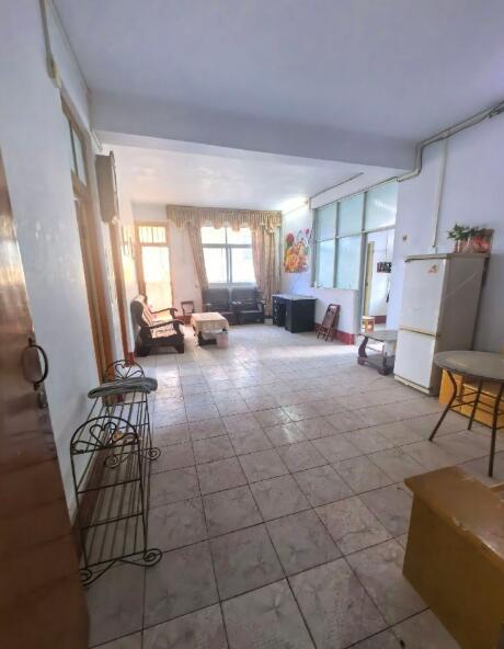 卫生监督所住宅小区3室 2厅 1卫18万元 卫生监督所住宅小区3室 2厅 1卫18万元