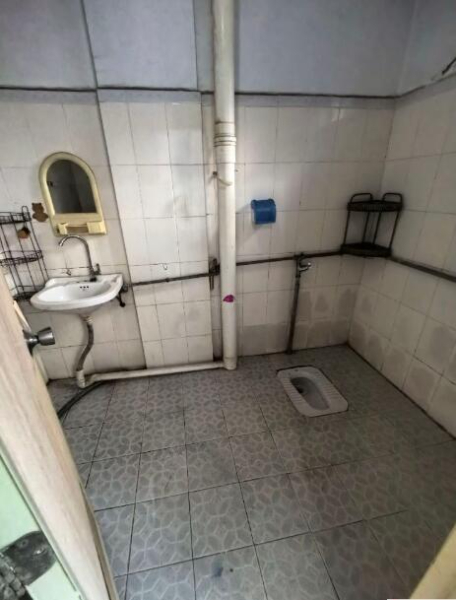 卫生监督所住宅小区3室 2厅 1卫18万元 卫生监督所住宅小区3室 2厅 1卫18万元