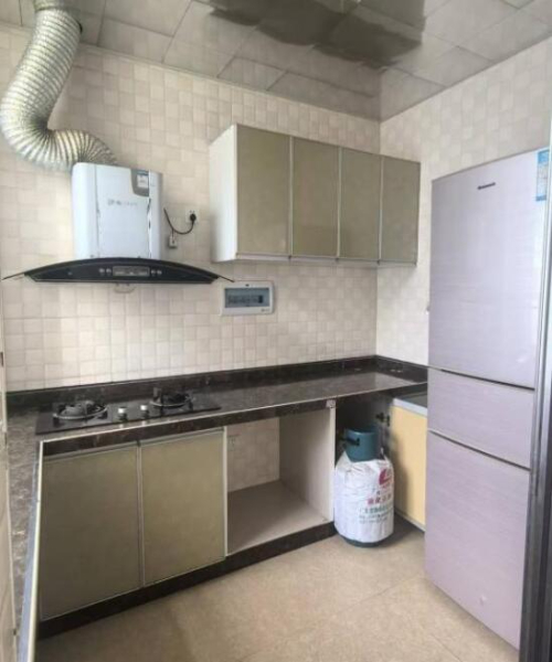 百色龙旺花园有三房两厅二卫出租 百色龙旺花园有三房两厅二卫出租