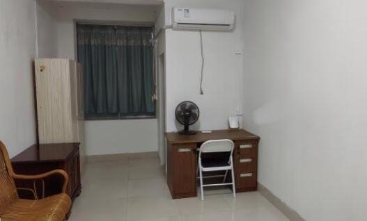 百色农校大门正对面居民房有单间出租 百色农校大门正对面居民房有单间出租