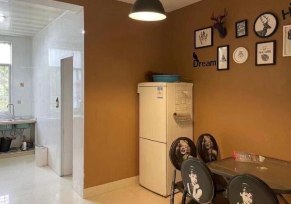 房屋出租:百色市凤凰巷凤凰新城,三房二厅二卫 房屋出租:百色市凤凰巷凤凰新城,三房二厅二卫