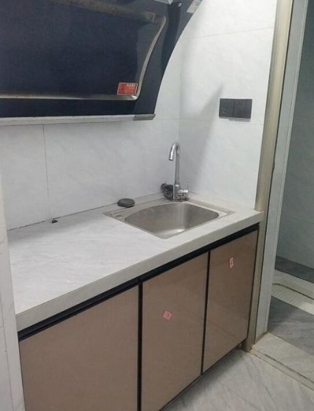 雅斯特酒店旁一房一厅房东直租 雅斯特酒店旁一房一厅房东直租