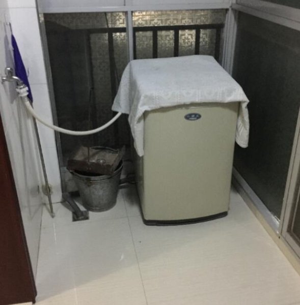 花园三期三房一厅一卫一厨招租 花园三期三房一厅一卫一厨招租