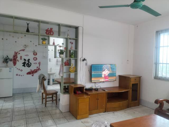 房东直租3房2厅1厨1卫免物业费 房东直租3房2厅1厨1卫免物业费