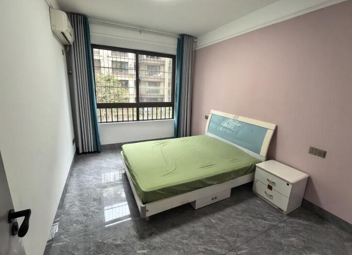 鼎盛和泰大三房全新装修靓房出租 鼎盛和泰大三房全新装修靓房出租