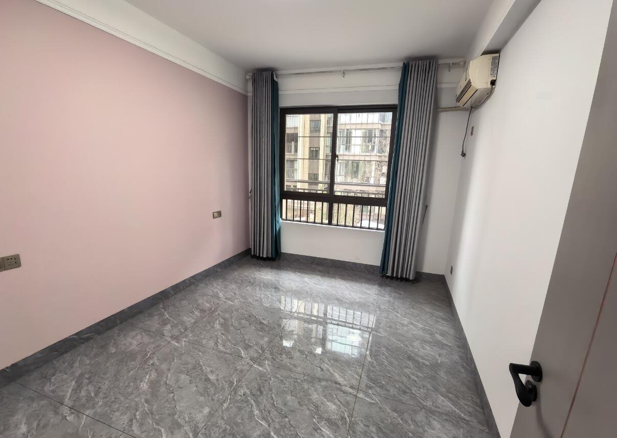 鼎盛和泰大三房全新装修靓房出租 鼎盛和泰大三房全新装修靓房出租