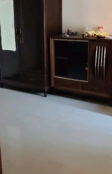 三房两厅一卫带家具出租 三房两厅一卫带家具出租