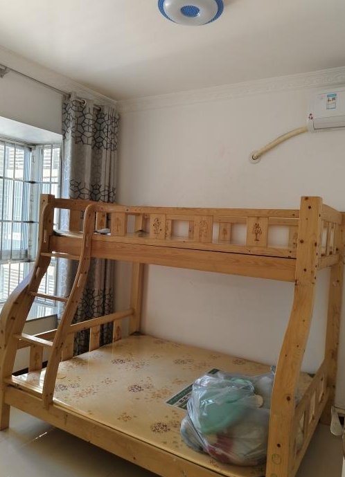 右江区迎龙苑小区三房两厅房屋出租 右江区迎龙苑小区三房两厅房屋出租