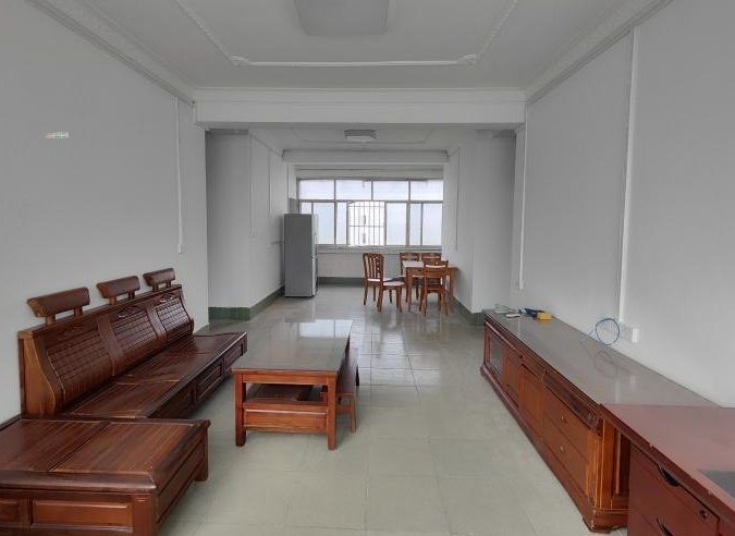 东合二路市场管理监督局大院内三房两厅两卫出租 东合二路市场管理监督局大院内三房两厅两卫出租