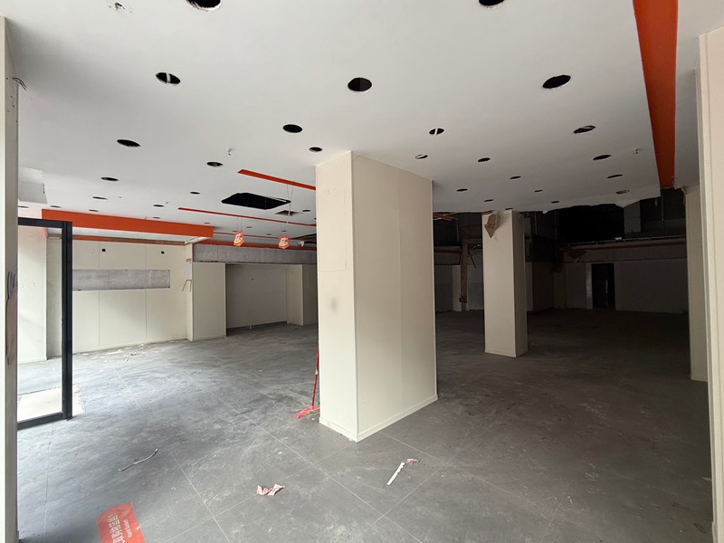核心地段 · 临街金铺·商铺出租 核心地段 · 临街金铺·商铺出租