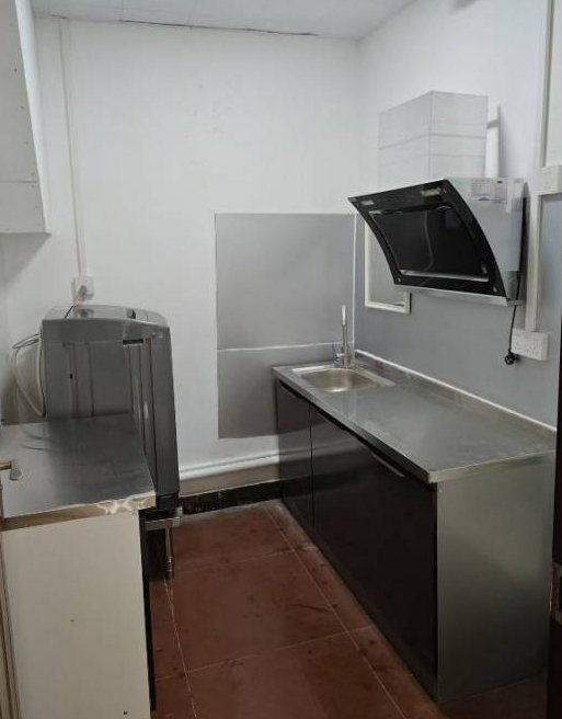 城北二路32号一楼小院独门独户大单间 城北二路32号一楼小院独门独户大单间